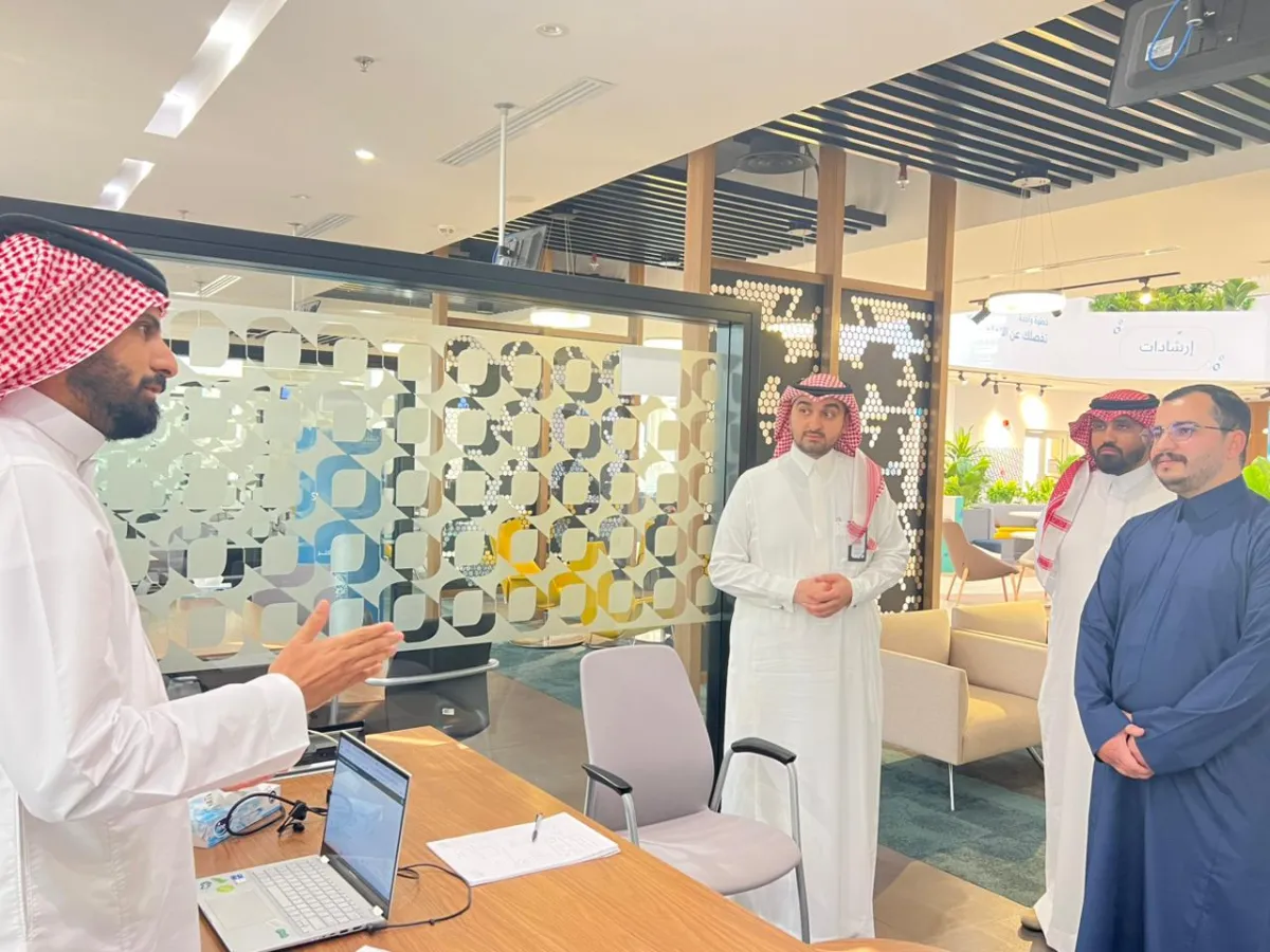 الأمين العام للإيواي ونائبه يبحثان مع الهيئة العامة للمنشآت بالمدينة المنورة سبل تعزيز التعاون المشترك.